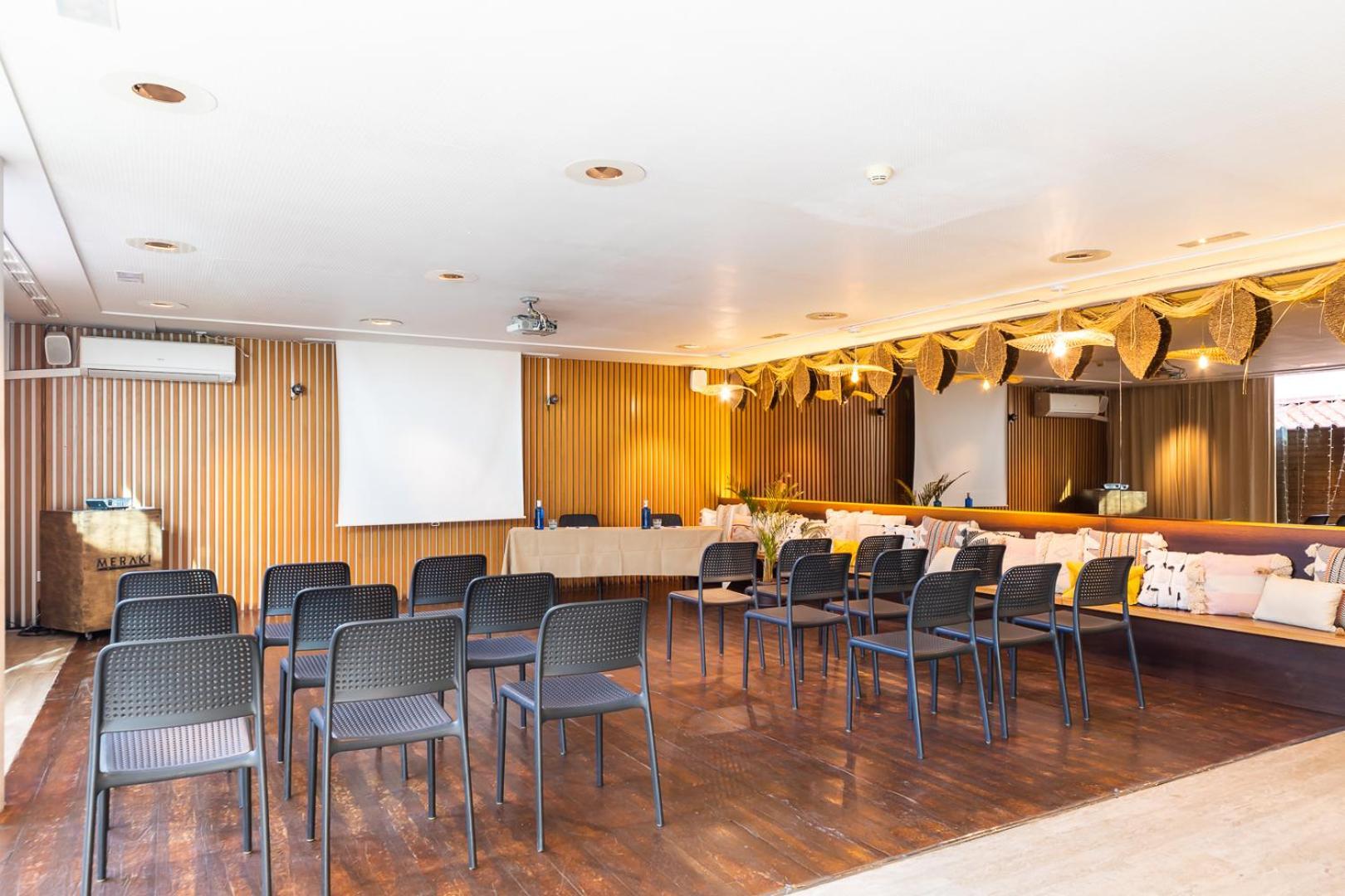 Meraki - Only Adults Hotel 3*